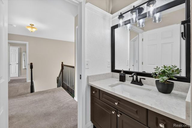 2333 Sandlewood Drive, White Lake Charter Township, MI 48383