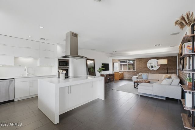 1901 E MISSOURI Avenue 205, Phoenix, AZ 85016