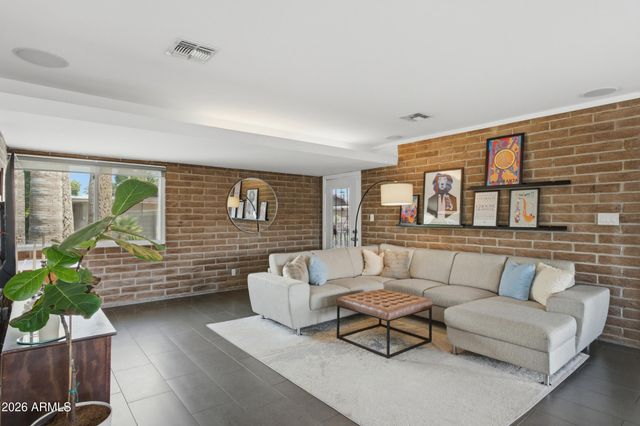 1901 E MISSOURI Avenue 205, Phoenix, AZ 85016