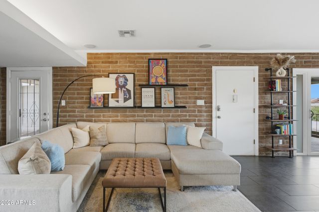 1901 E MISSOURI Avenue 205, Phoenix, AZ 85016
