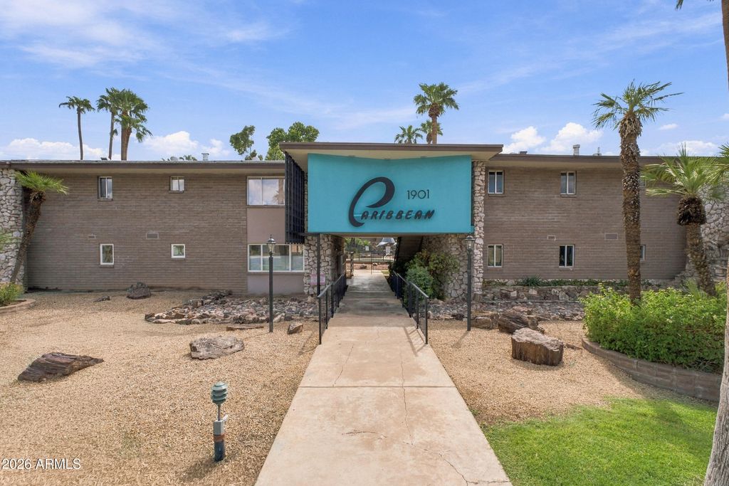 1901 E MISSOURI Avenue 205, Phoenix, AZ 85016