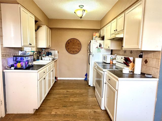 1412 Sunset Drive, Goldthwaite, TX 76844