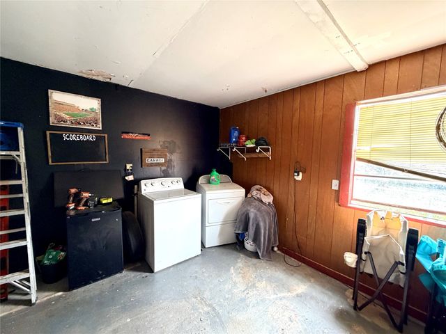 1412 Sunset Drive, Goldthwaite, TX 76844