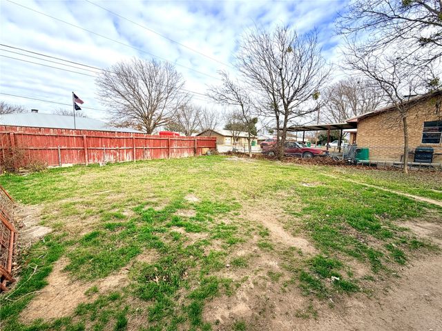 1412 Sunset Drive, Goldthwaite, TX 76844