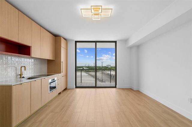 90 NE 32nd Street 722, Miami, FL 33137
