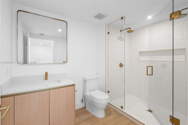90 NE 32nd Street 722, Miami, FL 33137