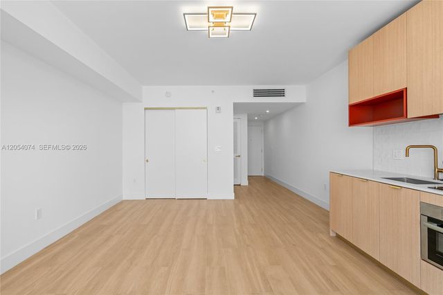 90 NE 32nd Street 722, Miami, FL 33137
