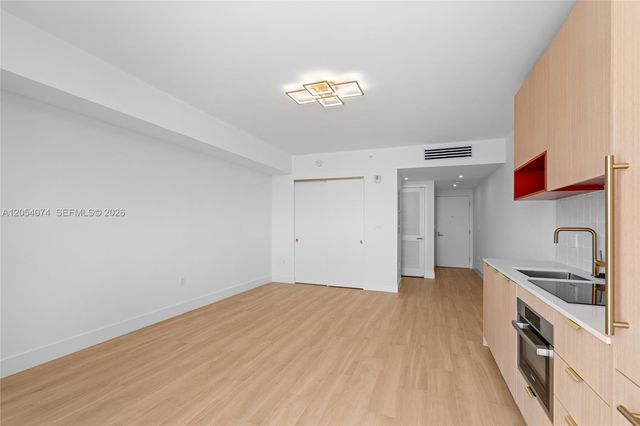 90 NE 32nd Street 722, Miami, FL 33137