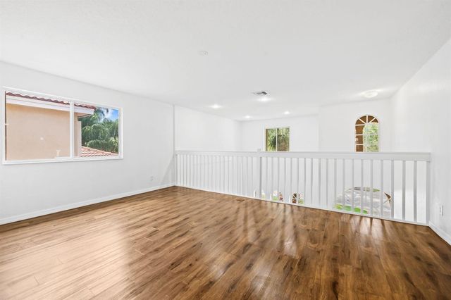 19389 SW 64th Street, Fort Lauderdale, FL 33332