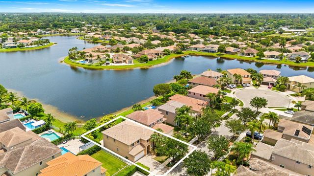 19389 SW 64th Street, Fort Lauderdale, FL 33332
