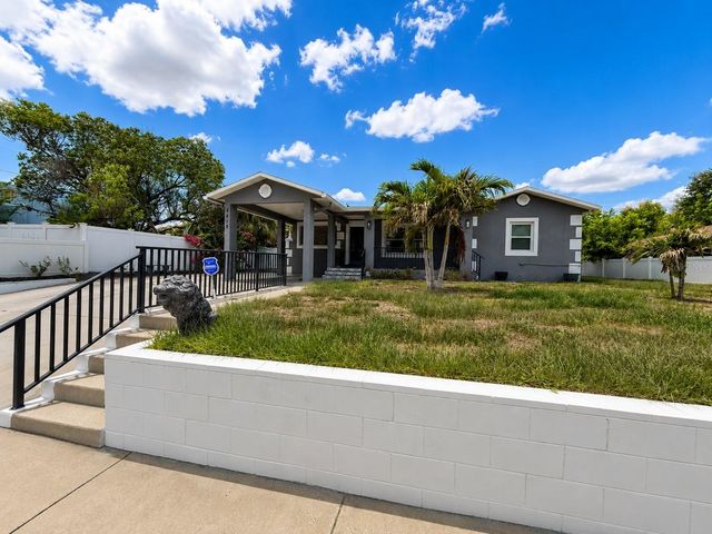 3815 W NORTH B STREET, Tampa, FL 33609