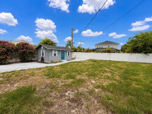 3815 W NORTH B STREET, Tampa, FL 33609
