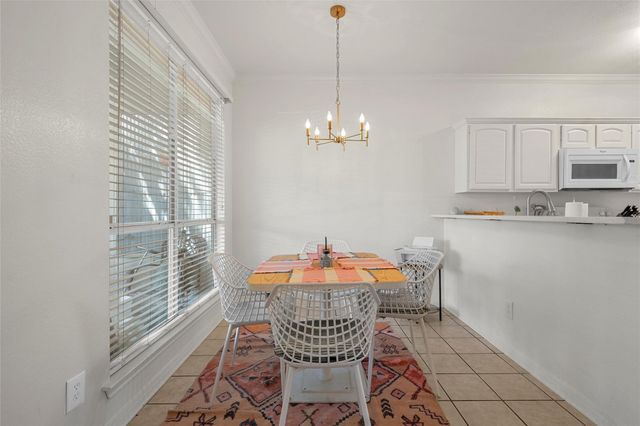 1915 S 7th Street, Waco, TX 76706