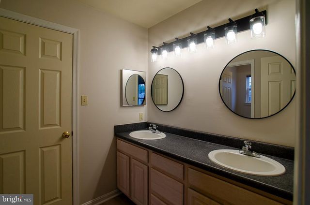 107 PEREGRINE LN, Hummelstown, PA 17036