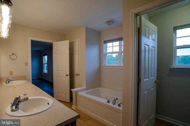 107 PEREGRINE LN, Hummelstown, PA 17036