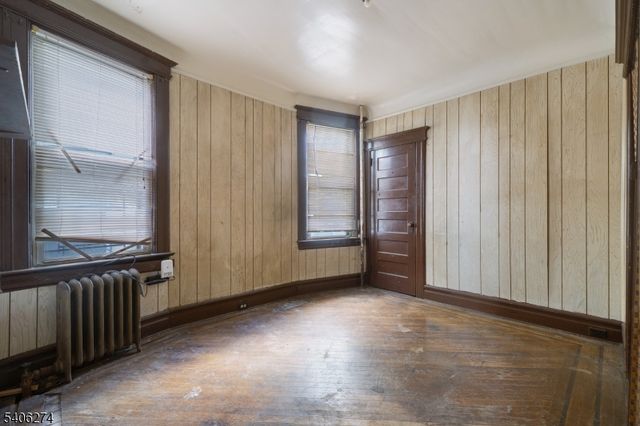 199 Hollywood Ave 1, East Orange City, NJ 07018