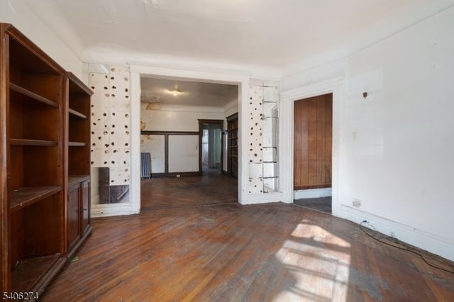 199 Hollywood Ave 1, East Orange City, NJ 07018