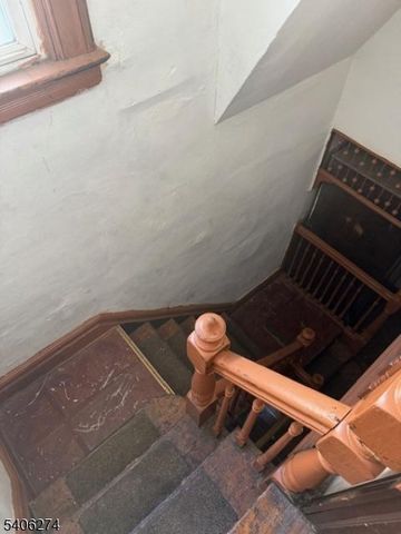 199 Hollywood Ave 1, East Orange City, NJ 07018