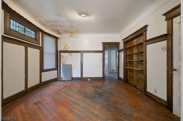 199 Hollywood Ave 1, East Orange City, NJ 07018