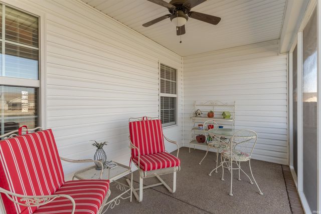 9904 Arbor Lake Drive, Newburgh, IN 47630