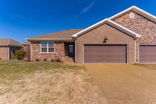 9904 Arbor Lake Drive, Newburgh, IN 47630