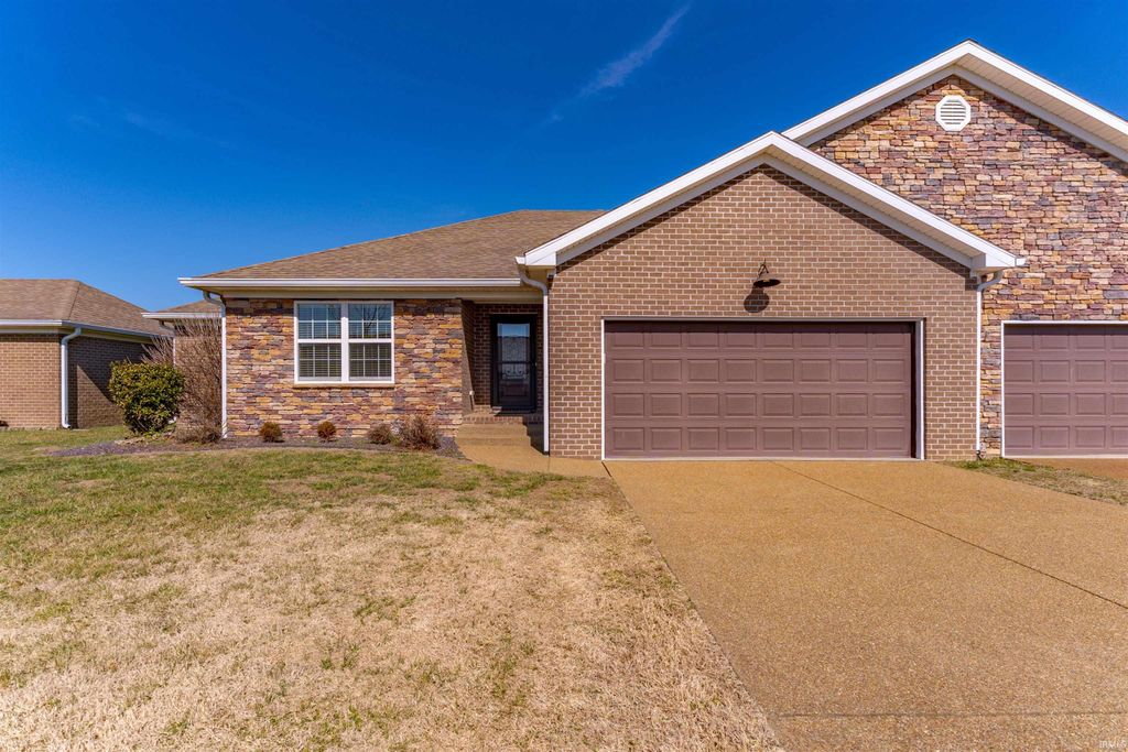 9904 Arbor Lake Drive, Newburgh, IN 47630