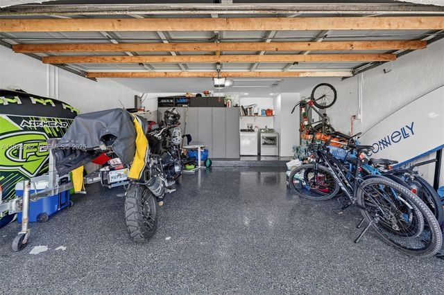 720 Rock Hill Ave, Davie, FL 33325