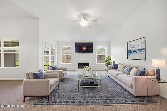 6112 WINDING BRIDGE Drive, Jacksonville, FL 32277