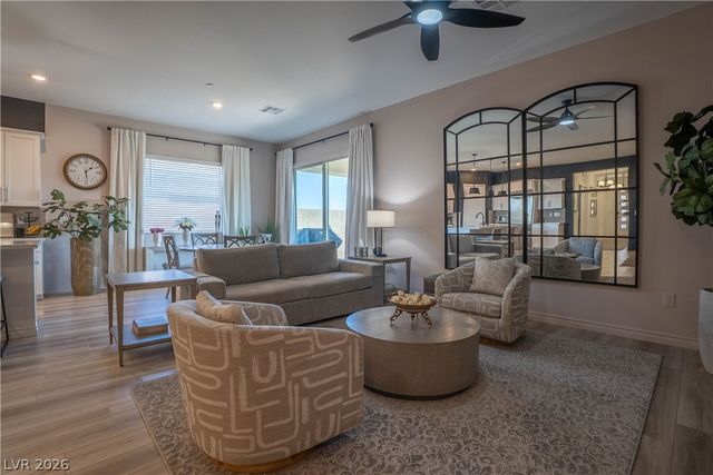 924 Calluna Hills Lane, Las Vegas, NV 89138