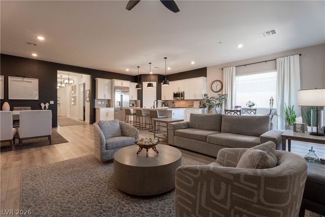 924 Calluna Hills Lane, Las Vegas, NV 89138