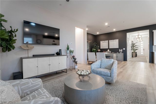 924 Calluna Hills Lane, Las Vegas, NV 89138
