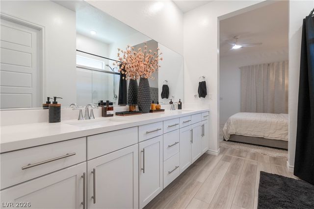 924 Calluna Hills Lane, Las Vegas, NV 89138