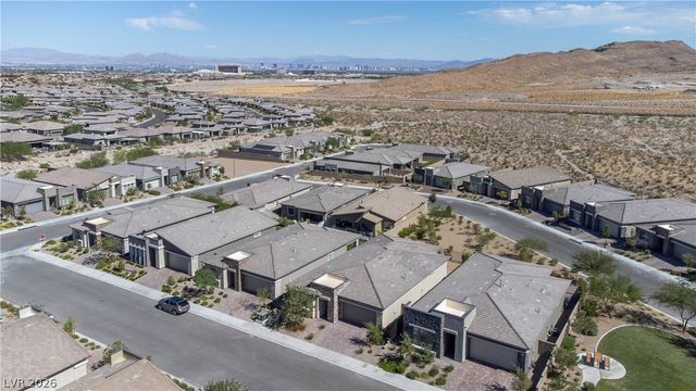 924 Calluna Hills Lane, Las Vegas, NV 89138