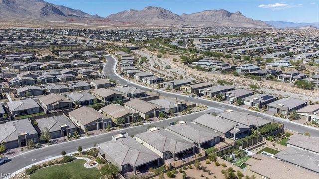 924 Calluna Hills Lane, Las Vegas, NV 89138