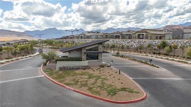 924 Calluna Hills Lane, Las Vegas, NV 89138