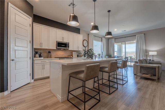 924 Calluna Hills Lane, Las Vegas, NV 89138