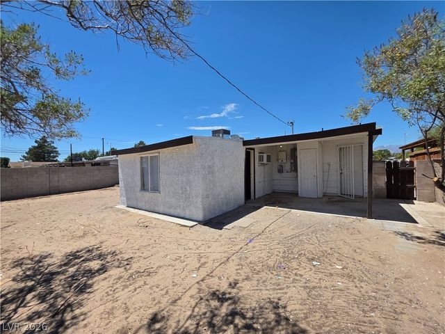 910 Magnolia Avenue, Las Vegas, NV 89108