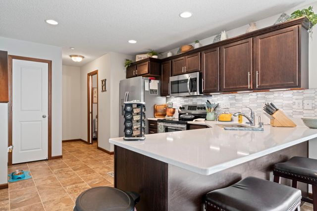 5104 61st Street NW, Rochester, MN 55901