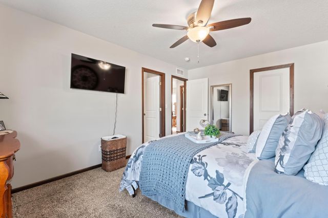 5104 61st Street NW, Rochester, MN 55901