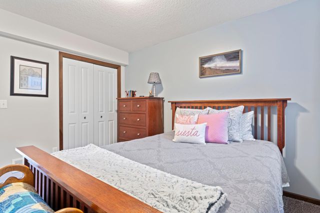 5104 61st Street NW, Rochester, MN 55901