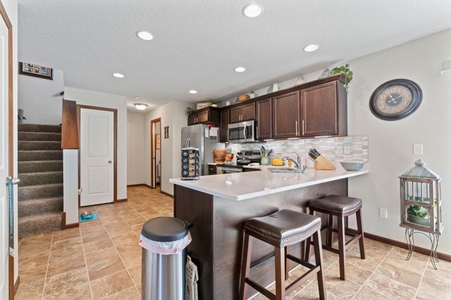 5104 61st Street NW, Rochester, MN 55901