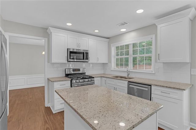 3527 Chastain Glen Lane NE, Marietta, GA 30066