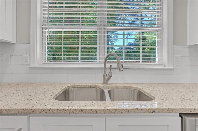 3527 Chastain Glen Lane NE, Marietta, GA 30066