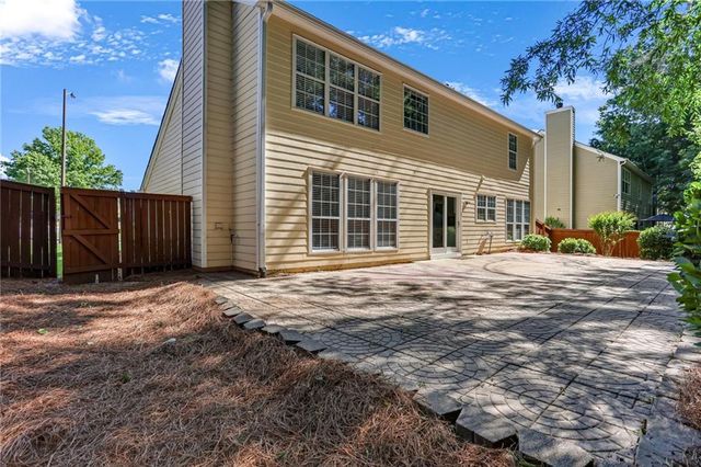 3527 Chastain Glen Lane NE, Marietta, GA 30066