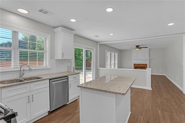 3527 Chastain Glen Lane NE, Marietta, GA 30066