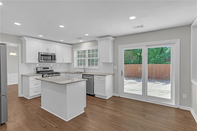 3527 Chastain Glen Lane NE, Marietta, GA 30066