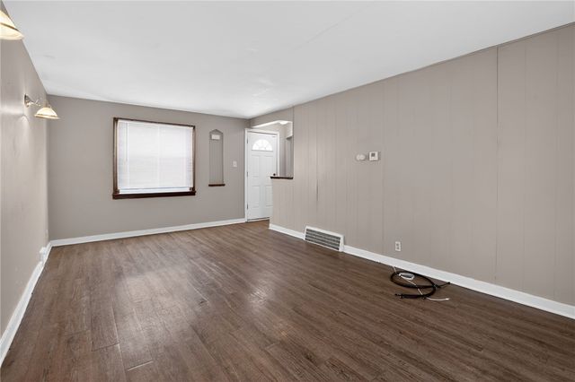 4036 Greensburg Pike, Forest Hills Boro, PA 15221