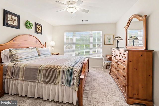 115 REAGAN DR, Sellersville, PA 18960
