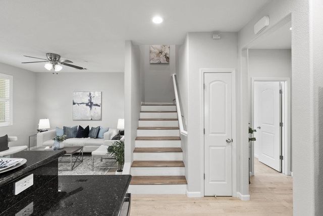 900 Old Oak Lane 3, Hayward, CA 94541