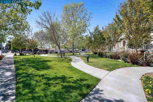 900 Old Oak Lane 3, Hayward, CA 94541
